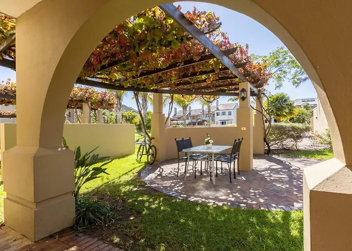 Devonvale Golf&Wine Lodge