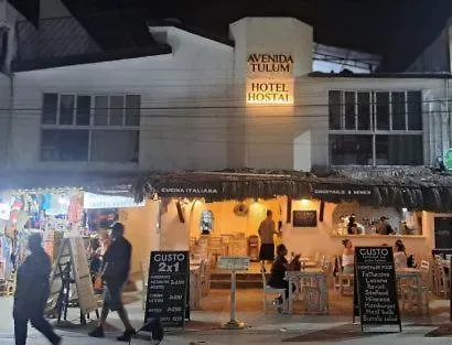 Emotion Avenida Tulum Hotel & Hostal