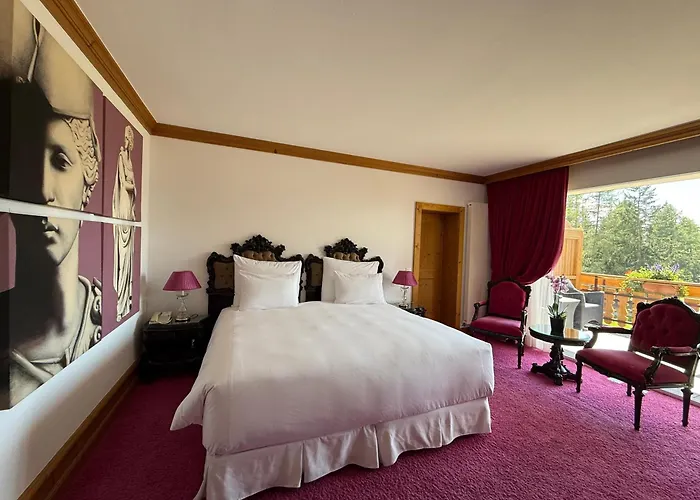 Central hotel: Grand Hotel Du Golf & Palace