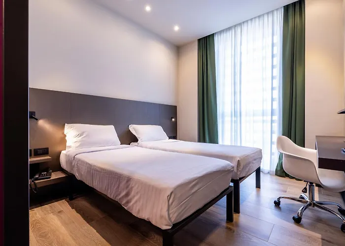 4 star hotel: Hotel Degli Arcimboldi