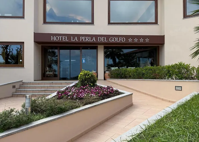 Hotel La Perla Del Golfo
