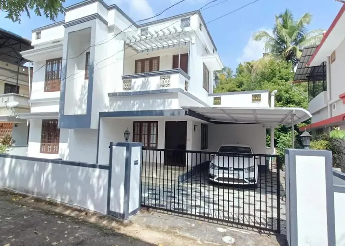 Pet Friendly hotel: Moms Villa