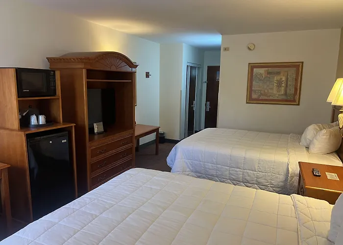 Cheap hotel: Ramada By Wyndham Orlando Florida Mall