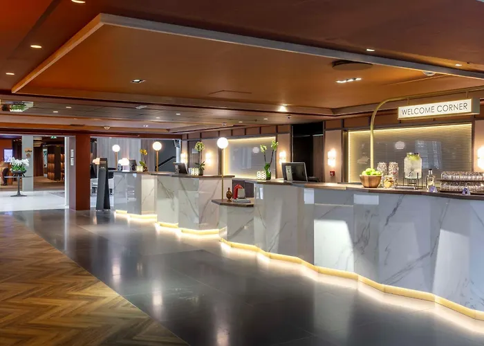 Radisson Blu Royal Garden ,