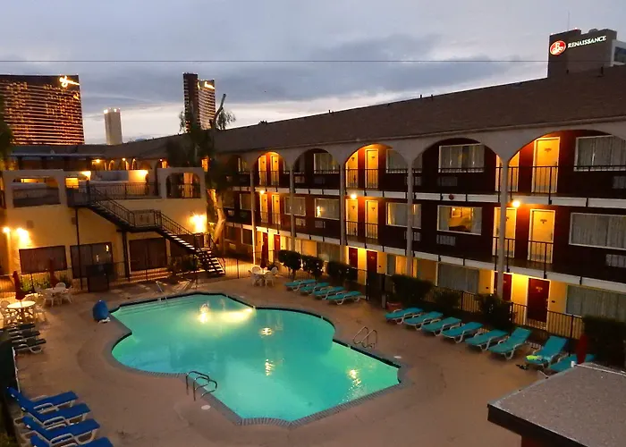Hot Tub in Room Mardi Gras & Casino