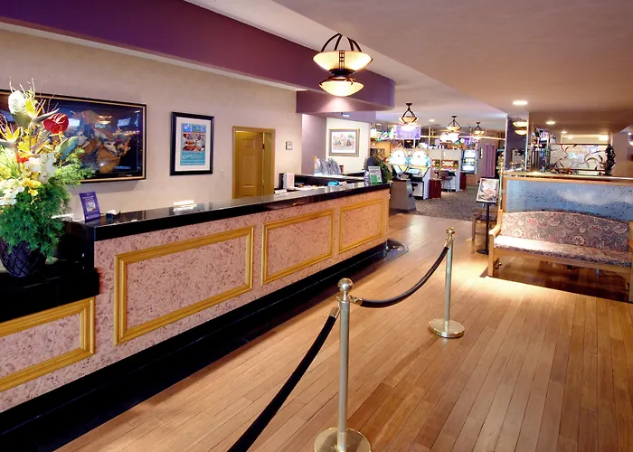 Hot Tub in Room Mardi Gras & Casino