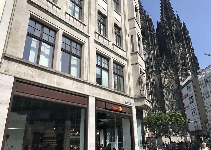 Smarty Cologne Dom Hotel - Boardinghouse - Kontaktloser Self Check-In
