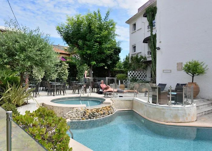 Hotel con tennis: Hôtel La Villa Cannes