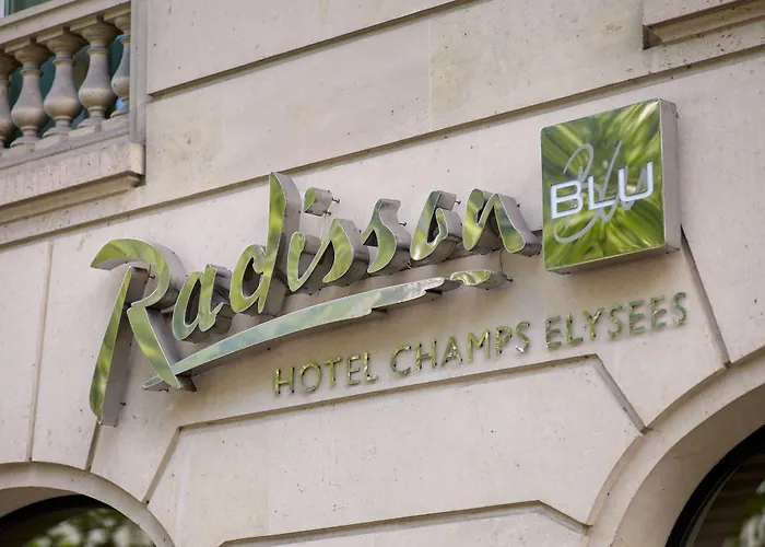 Hôtel pour familles: Radisson Blu Champs-Elysées, Paris