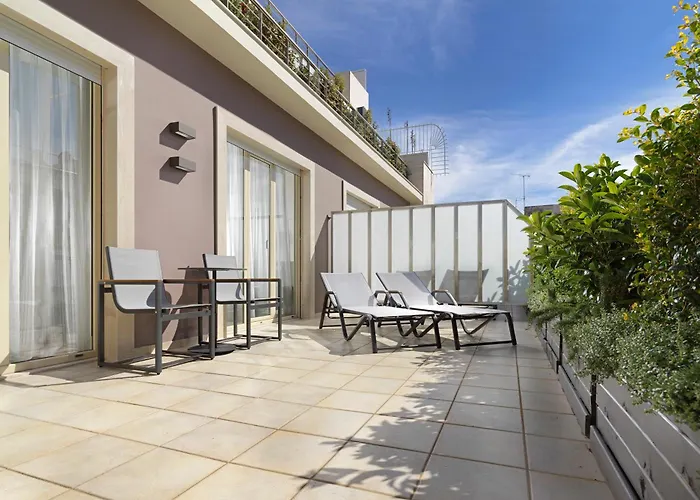 Hôtel de plage: Holiday Suites