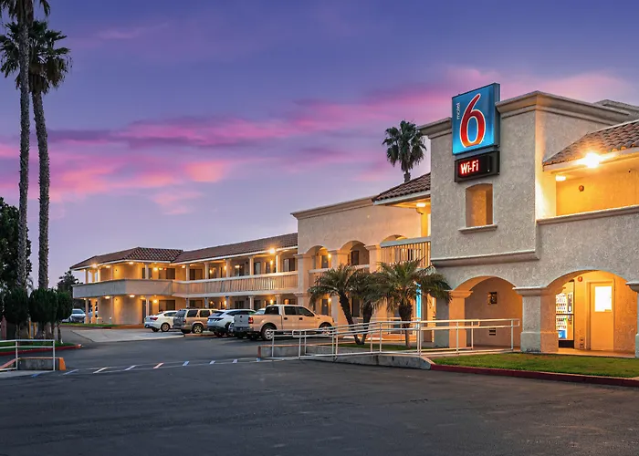 Pet Friendly hotel: Motel 6-Carlsbad, Ca Beach