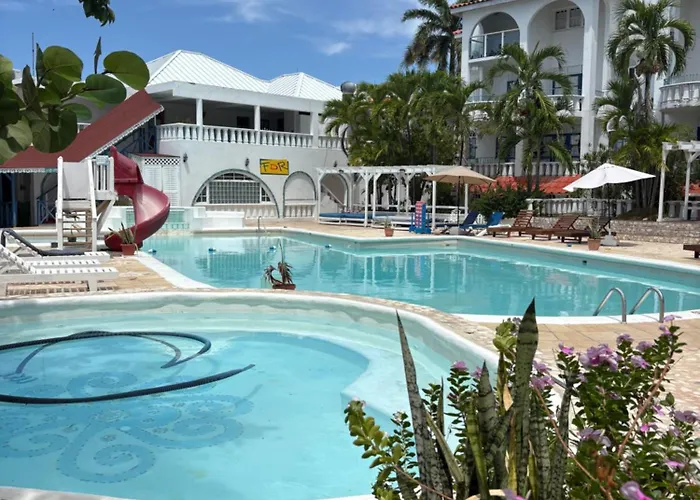 Caldo Tours Suite In Runaway Bay