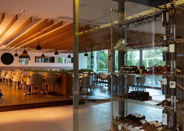 Aimia Hotel