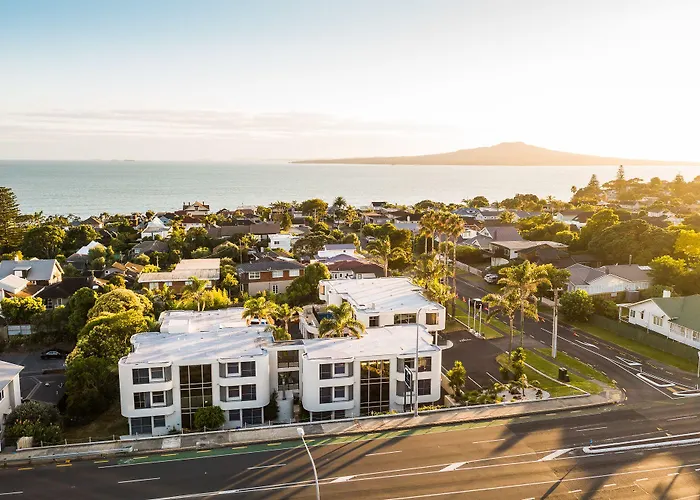 Family Hotel: Carnmore Hotel Takapuna