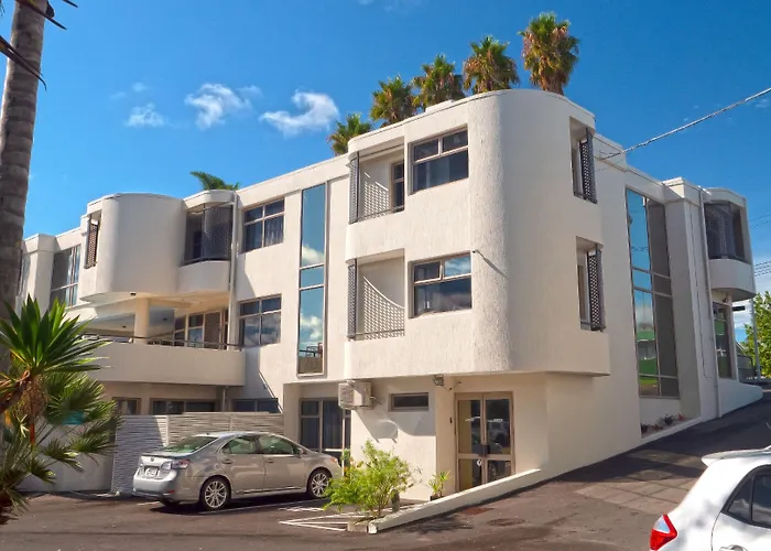 Family Hotel: Carnmore Hotel Takapuna