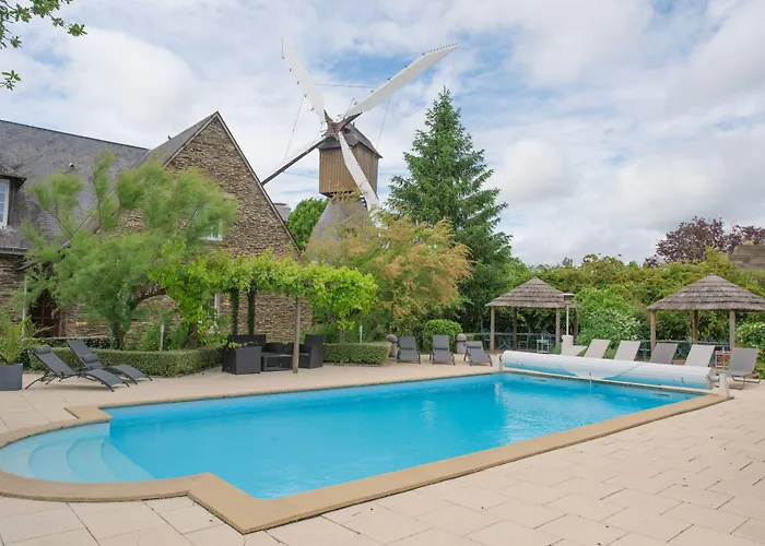 Logis Hotel Domaine Du Moulin Cavier - Restaurants & Spa