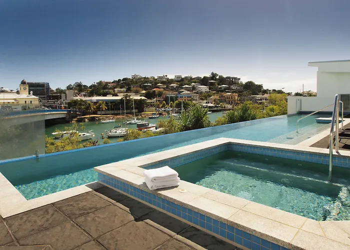 Oaks Townsville Gateway Suites
