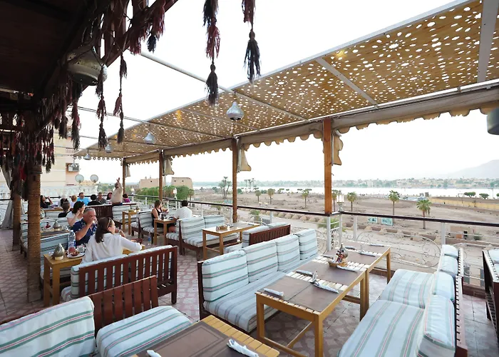 Cheap hotels Nefertiti Luxor