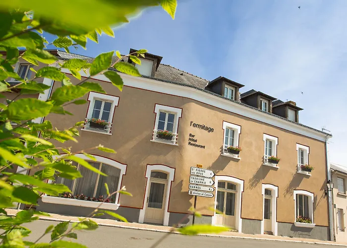 Logis Hotel & Restaurant L'Ermitage