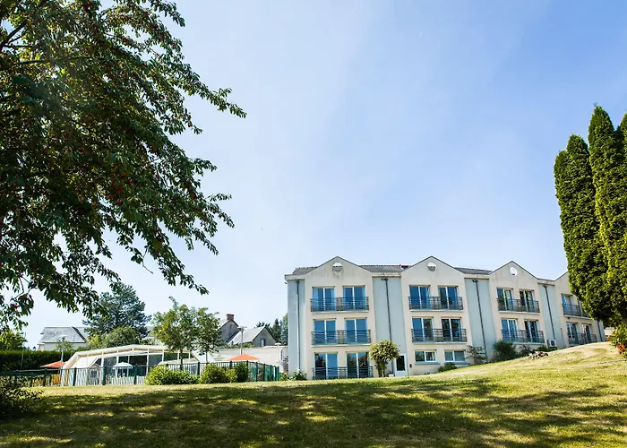 Logis Hotel & Restaurant L'Ermitage