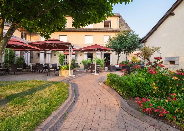Logis Hotel & Restaurant L'Ermitage