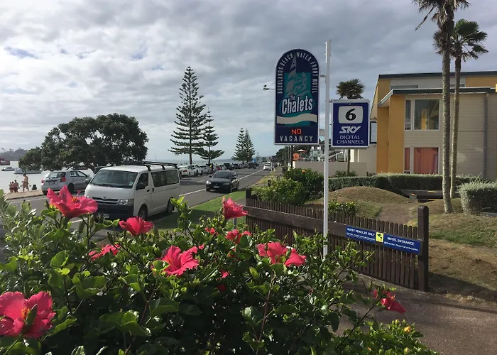 Resort: Bucklands Beach Waterfront Motel