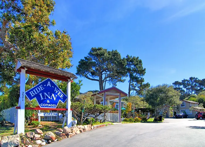 Cheap hotel: Bide-A-Wee Inn And Cottages