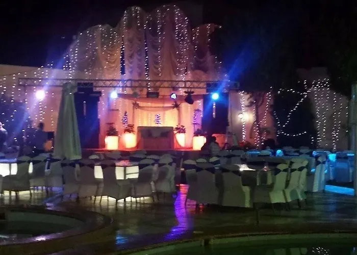 Karnak Hotel