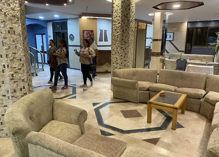 Karnak Hotel