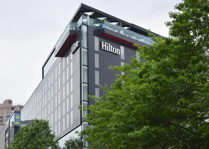 4 star hotel: Hilton London Wembley