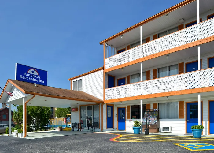 Motel: Americas Best Value Inn & Suites Branson - Near The Strip