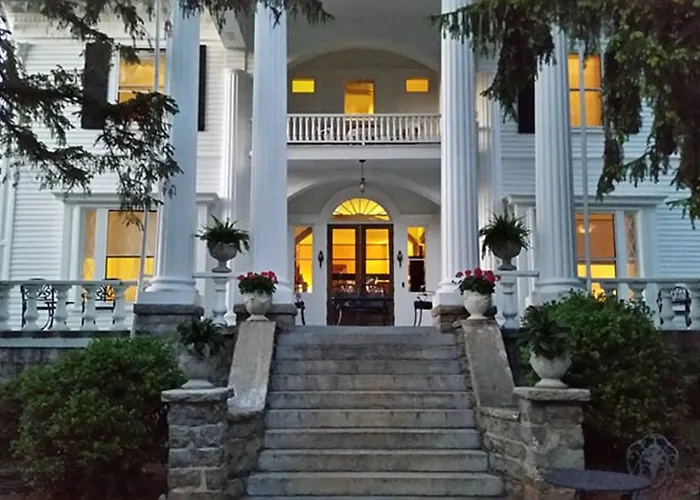 Albemarle Inn -