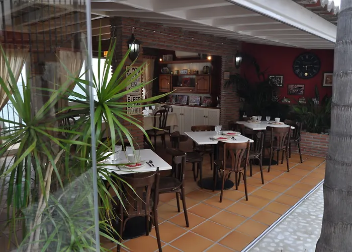 Welcome Inn Nerja Guest House Luxury Bed & Breakfast