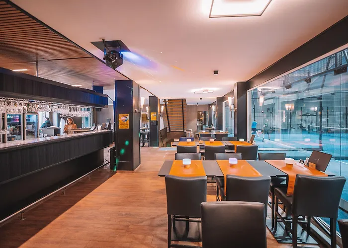 Hotel Le Midi