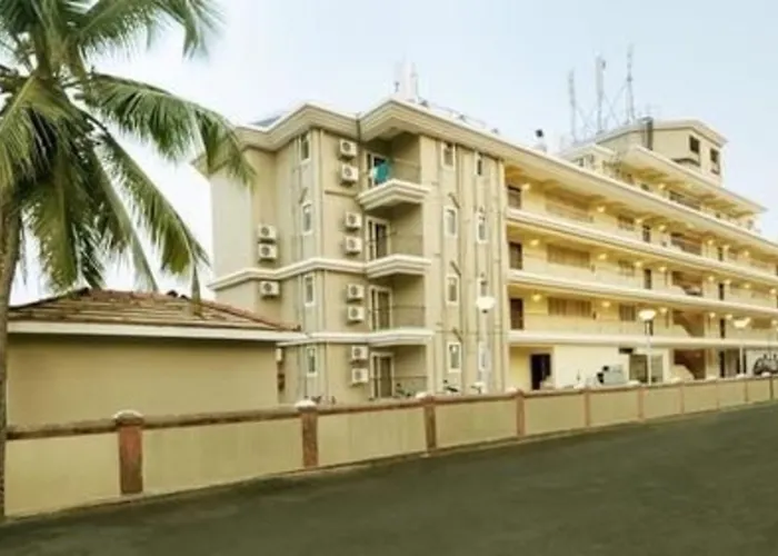 The Golden Suites & Spa, Calangute, 5 Mins Odd Drive To The Beach