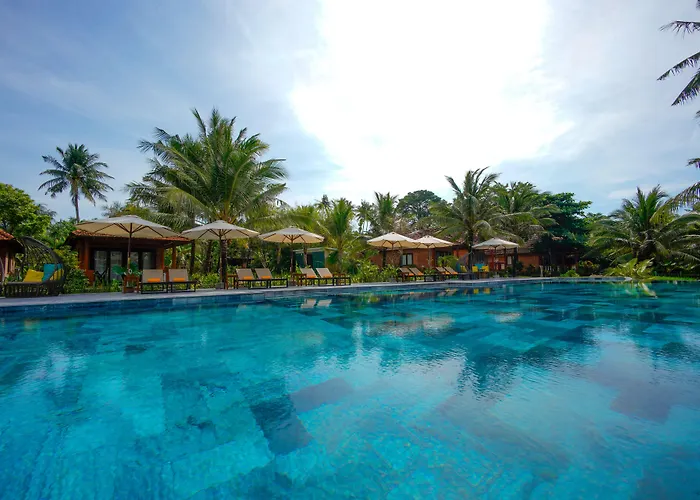 Hotel with view: Thanh Kieu Beach Resort