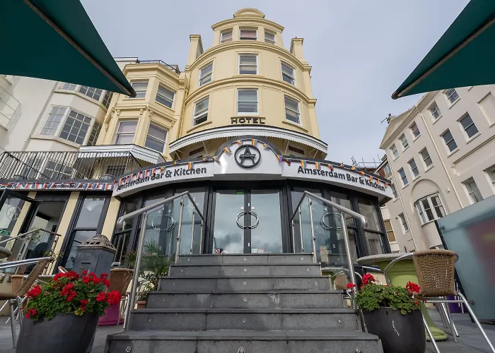 Pet Friendly hotel: Amsterdam Hotel Brighton Seafront