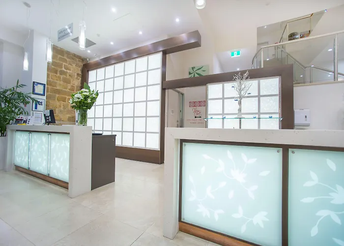 Hotel with view: Sfera'S Park Suites & Convention Centre