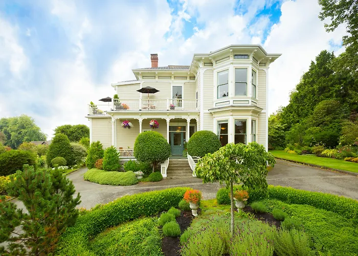 Fairholme Manor Inn