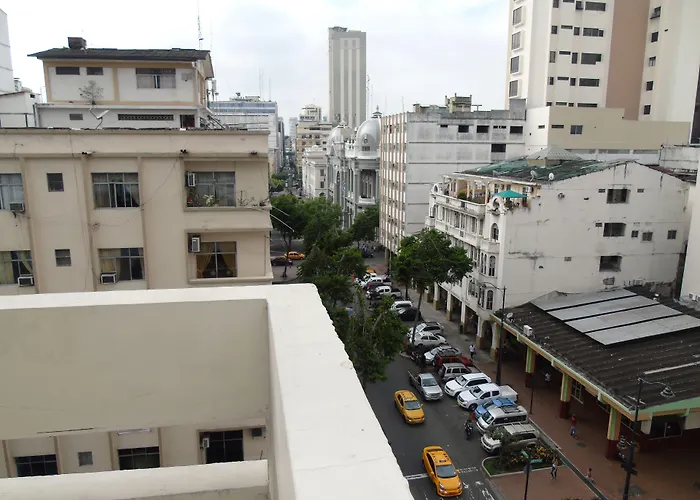 Cheap hotel: Hotel Malecon Inn