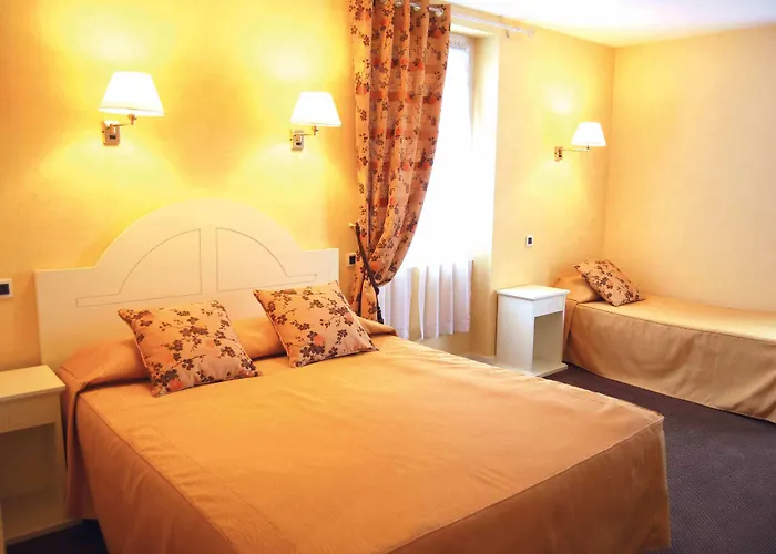 Hotel Restaurant Plaisance-Piscine Couverte Et Chauffee- Proche Sarlat-