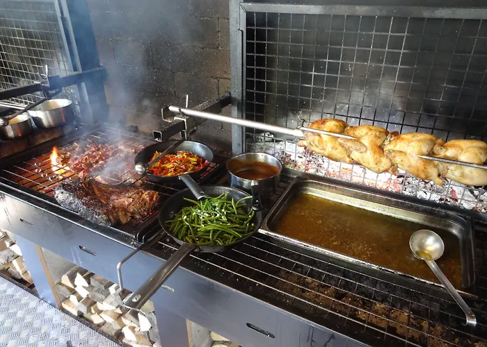 Chez Maman Hotel & Restaurant