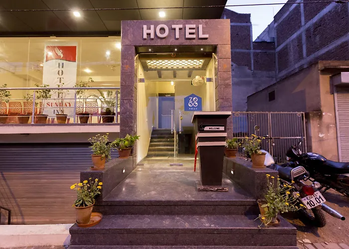 Hotel Sunday Inn