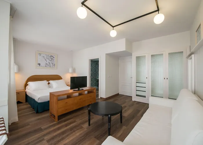 H10 Ocean Suites (Adults Only)