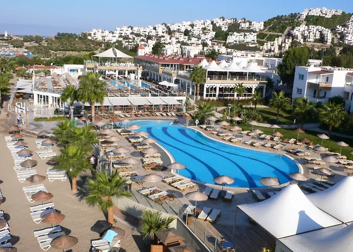 Luxury hotel only: Armonia Holiday Village & Spa