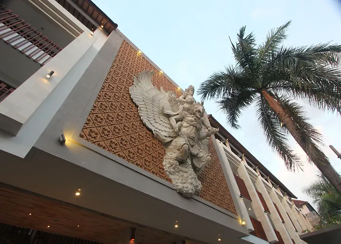 Grand La Walon Hotel