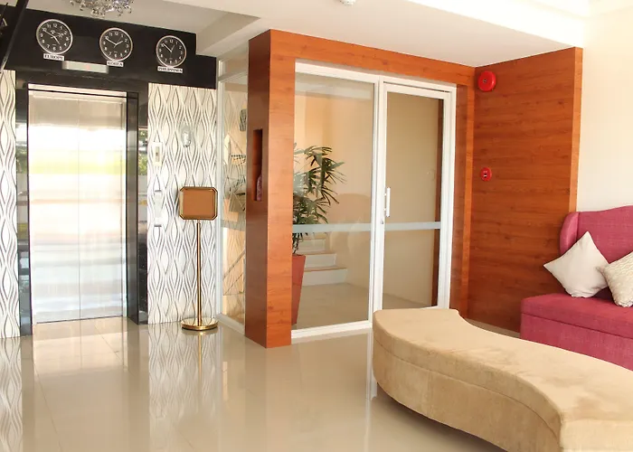 Sebastien Hotel