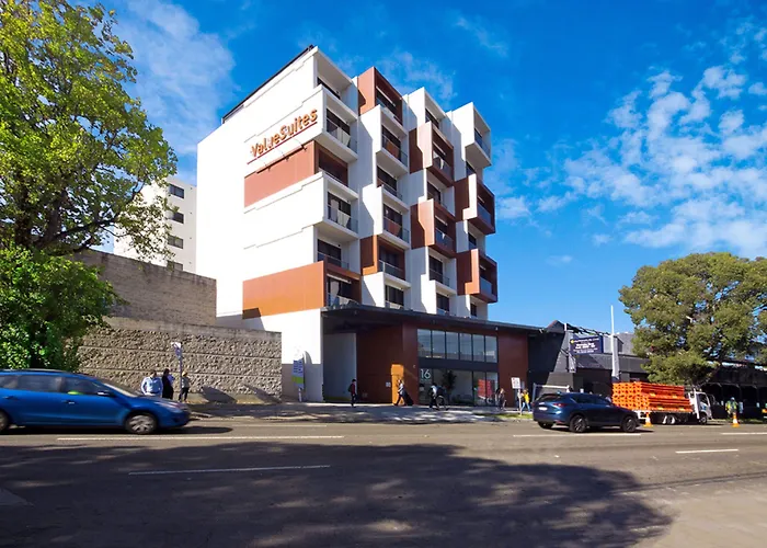 Value Suites Green Square