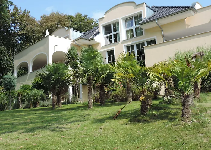 Hotel nahe College: Park-Villen