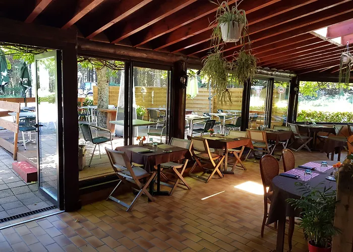 Le Pavillon